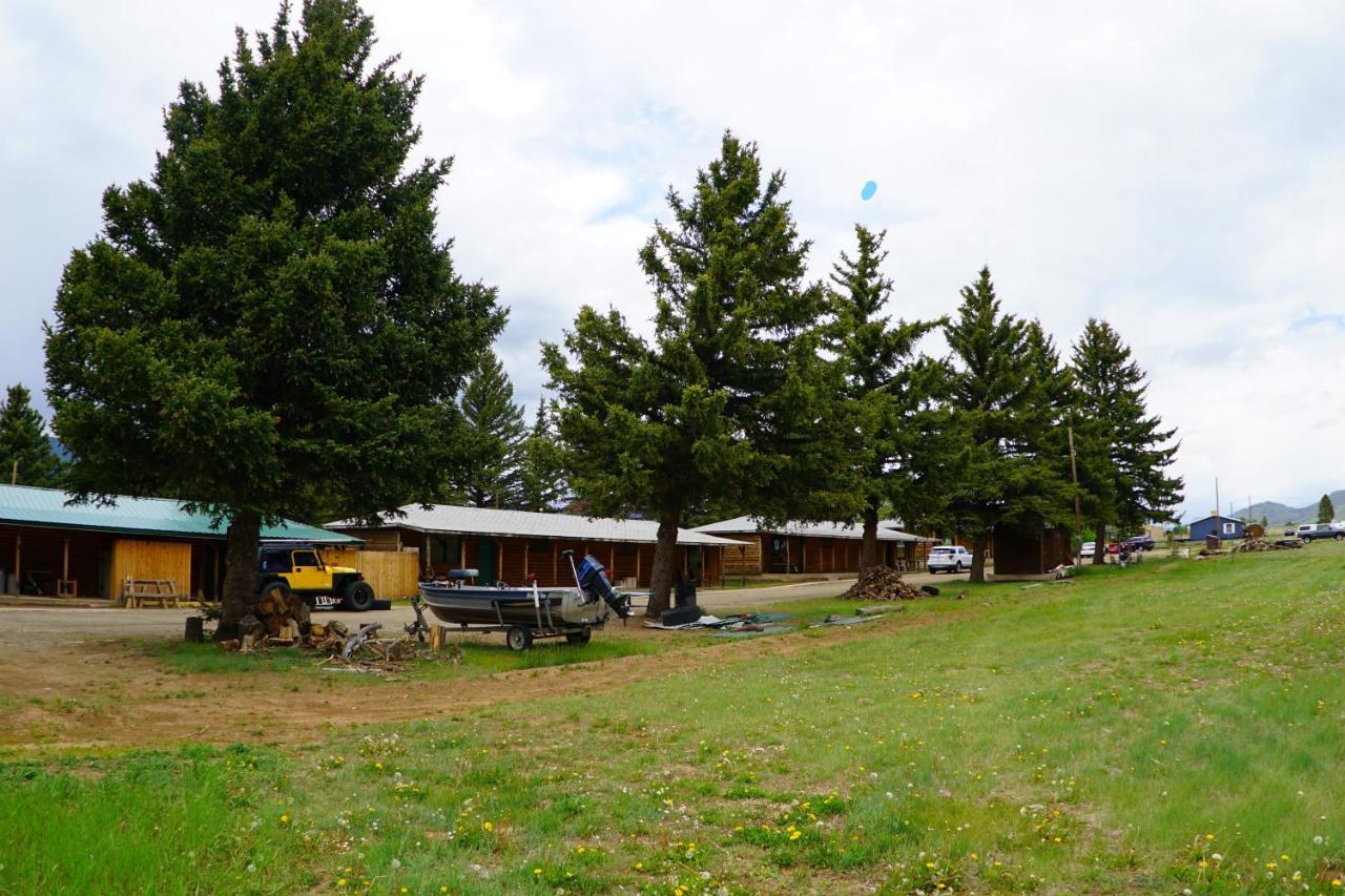 Eagle Nest Fly Shack & Lodge Exteriör bild