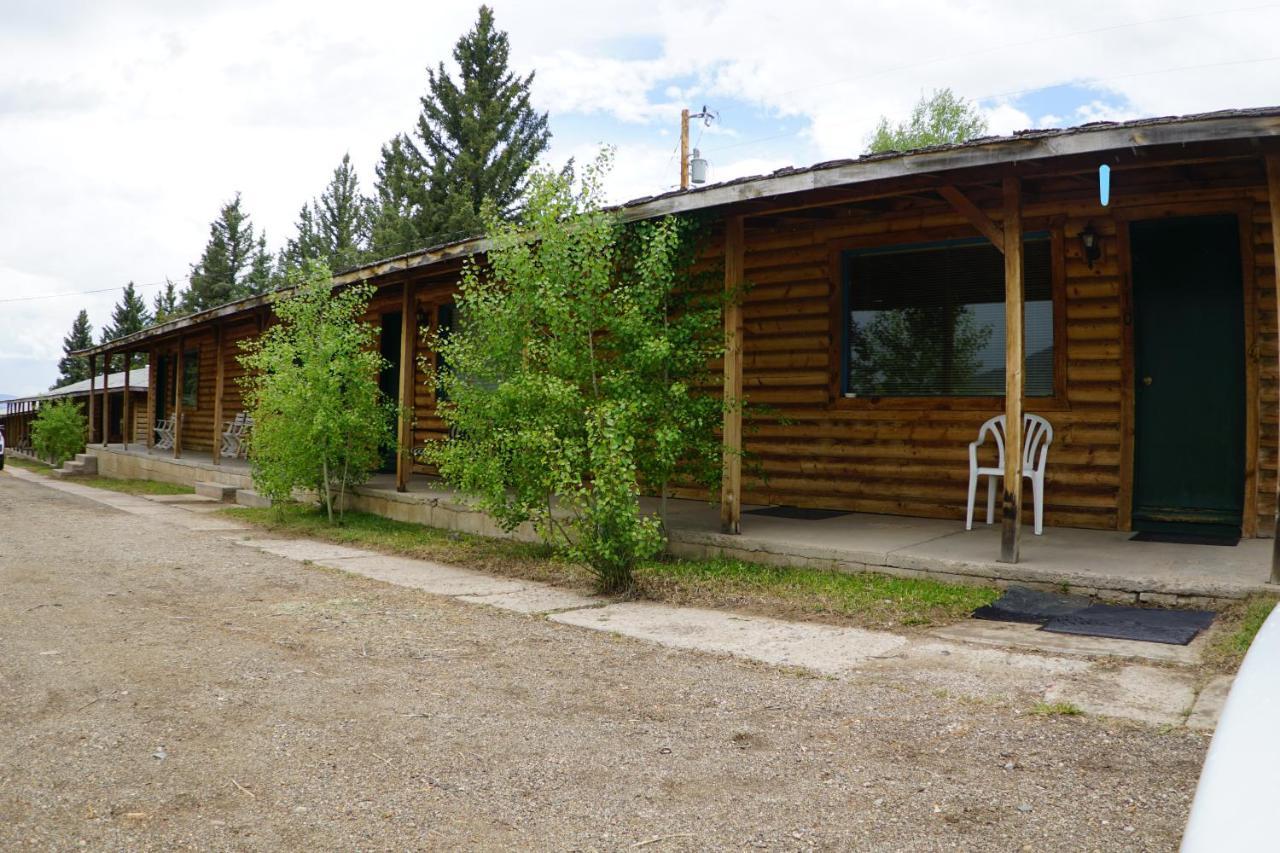 Eagle Nest Fly Shack & Lodge Exteriör bild